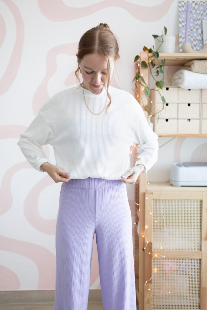 Oversized Sweater with elastic hem - Sewing Pattern • Make it Yours