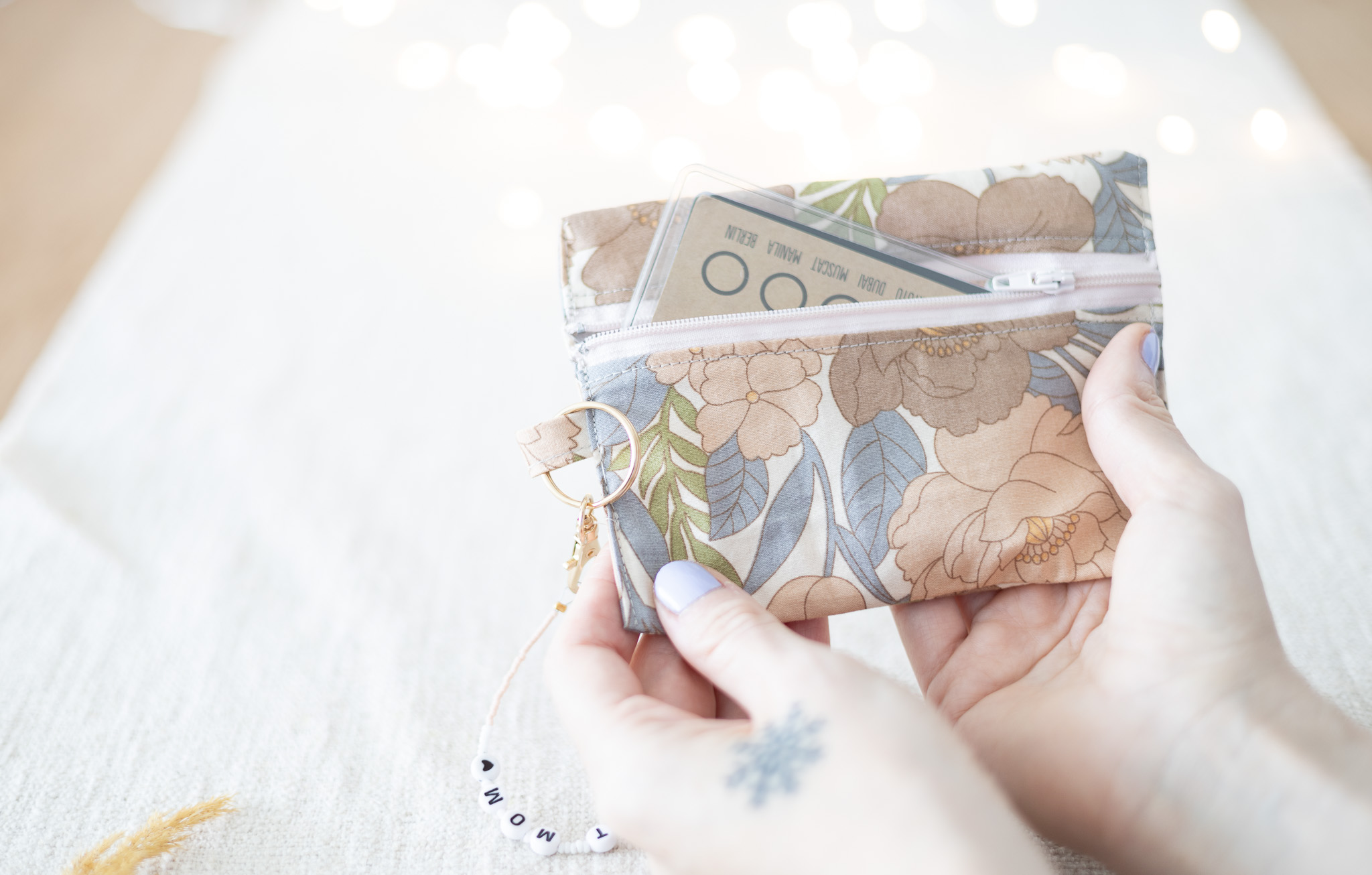 gift idea_small zipper pouch DIY with free sewing pattern